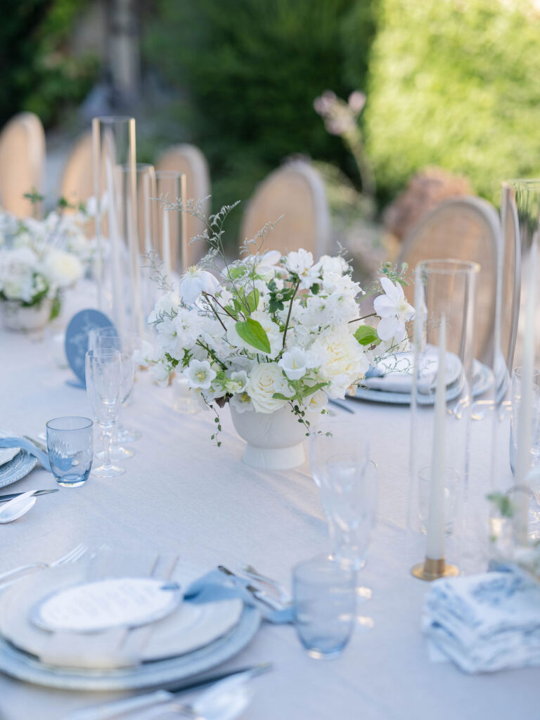 capucineatelierfloral_chateaudeberne_liz and nick_ table